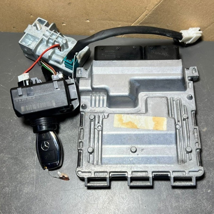 10-14 Mercedes-Benz W204 ECU Módulo de control del motor Interruptor de...