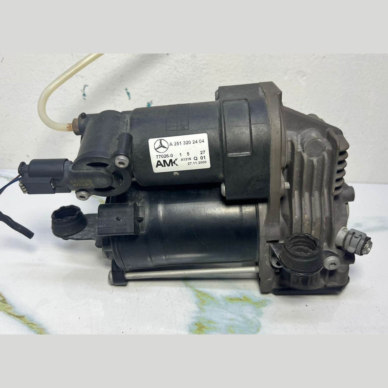 Mercedes W251 R-Class R350 Airmatic Air Suspension Compressor Pump A251 3202404