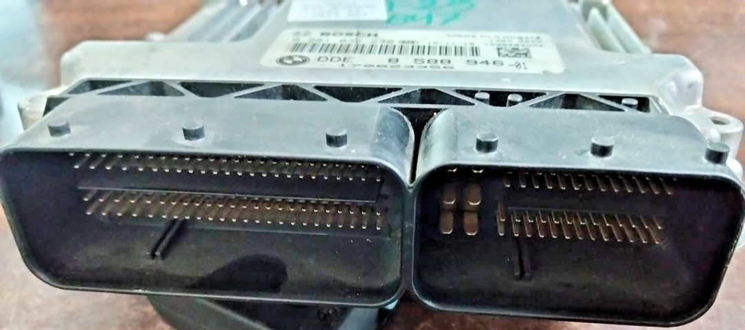 ECU ENGINE CONTROLLER BMW X3 Diesel 2015 F25, B47 BOSCH  DDE 8588946