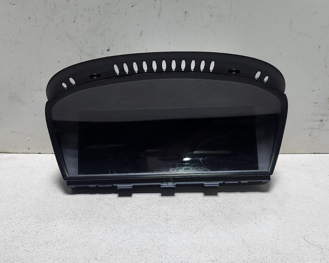 2008 BMW 335i Navigation Display Screen Monitor 9151979 E60 and E90 