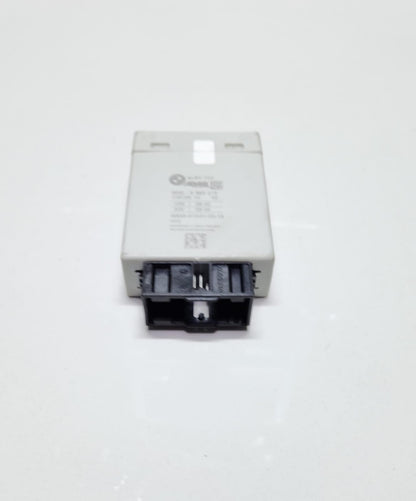 17-20 BMW 530i Steering Column Control Module 6885215 5, 6, 7, 8, and X Series