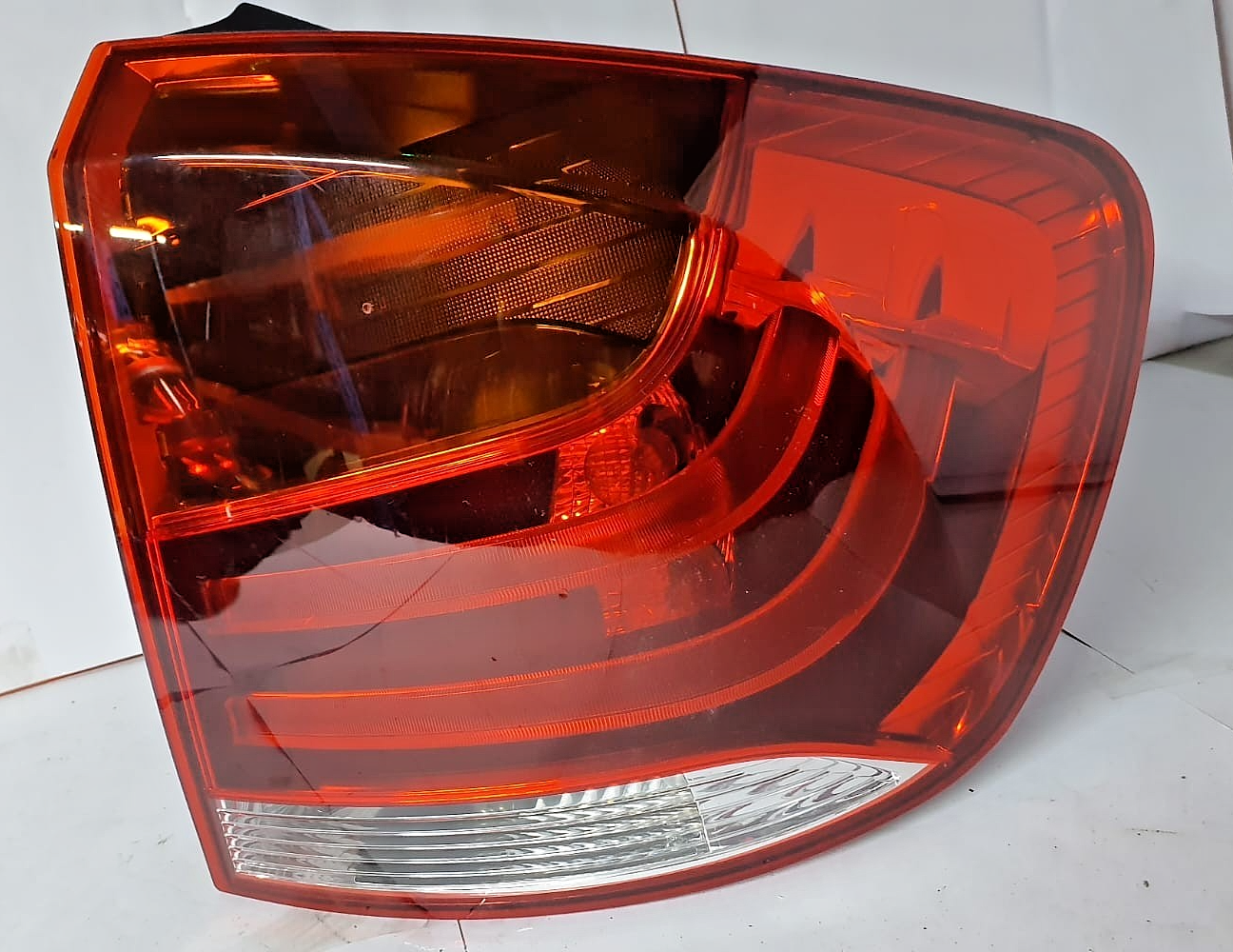 BMW X1 E84 LCI REAR OUTER LIGHT DRIVER RIGHT OEM 2990110