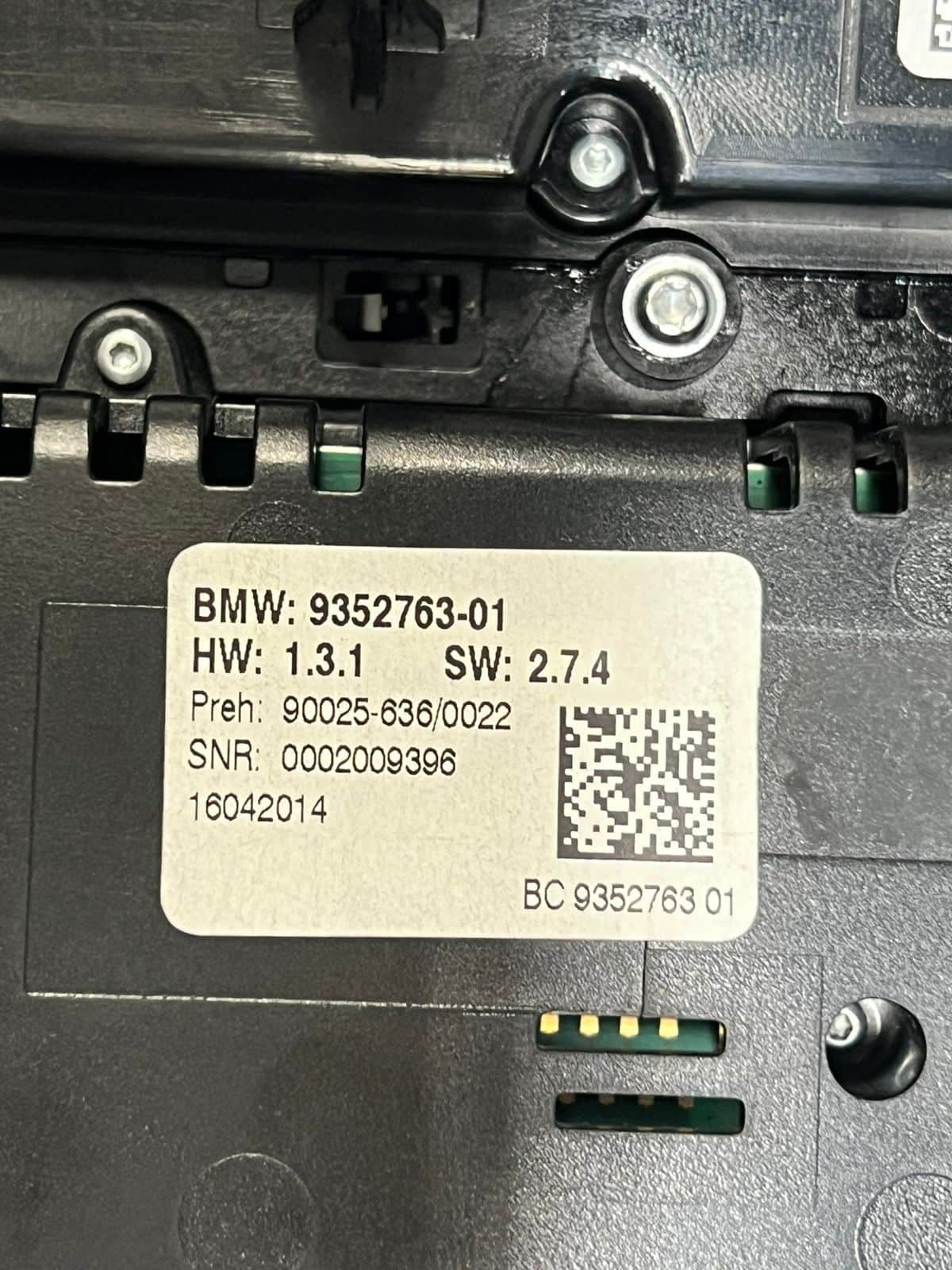 2009-2016 BMW 528i 5 Series F10 Sedan Control Panel Airflow 9352763 OEM