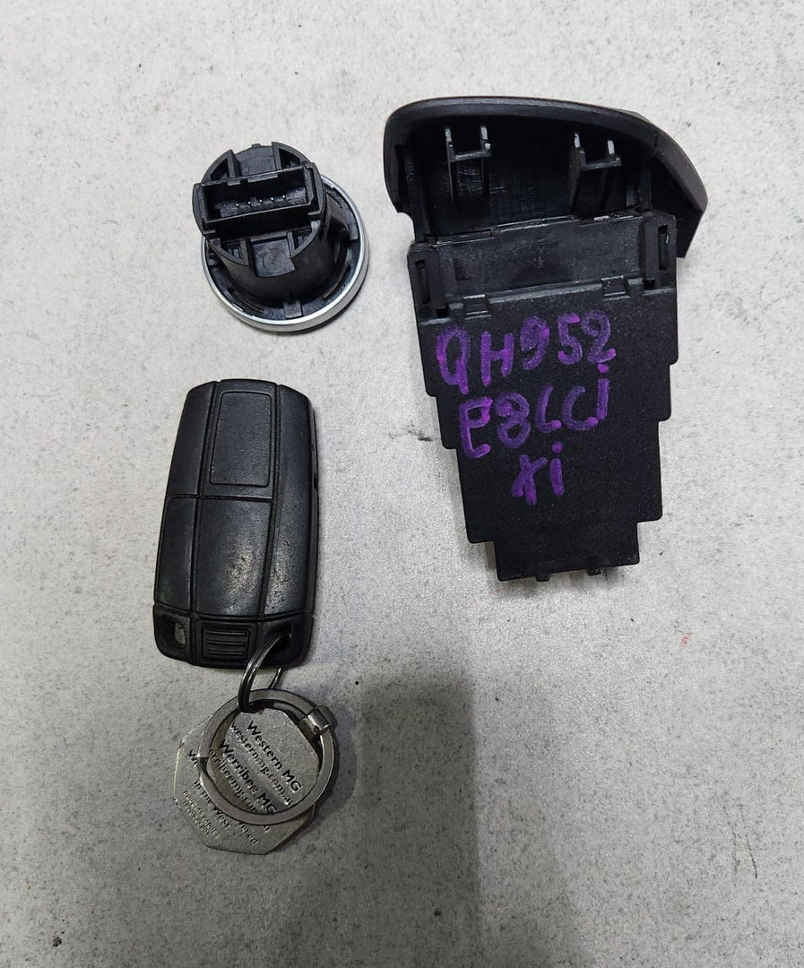 2014 BMW X1 E84 N20 Engine Control Unit ECU Set 8631727 OEM