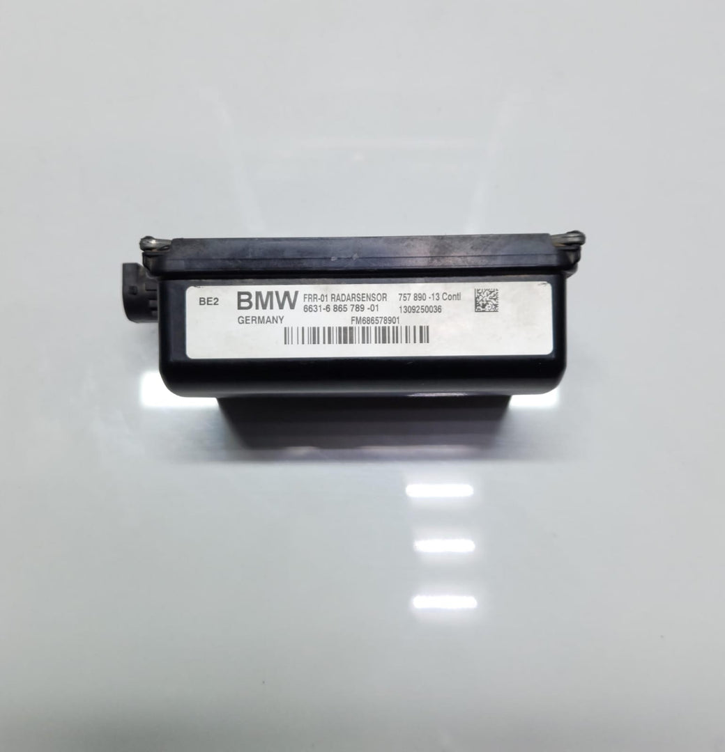 16-19 BMW 330i Adaptive Cruise Control Radar Sensor 6865789 3 Series F30 F31 OEM