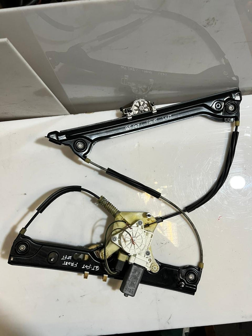 2012-2018 BMW 640i 6 Series F06 Window Regulator With Motor Front Left 7275397