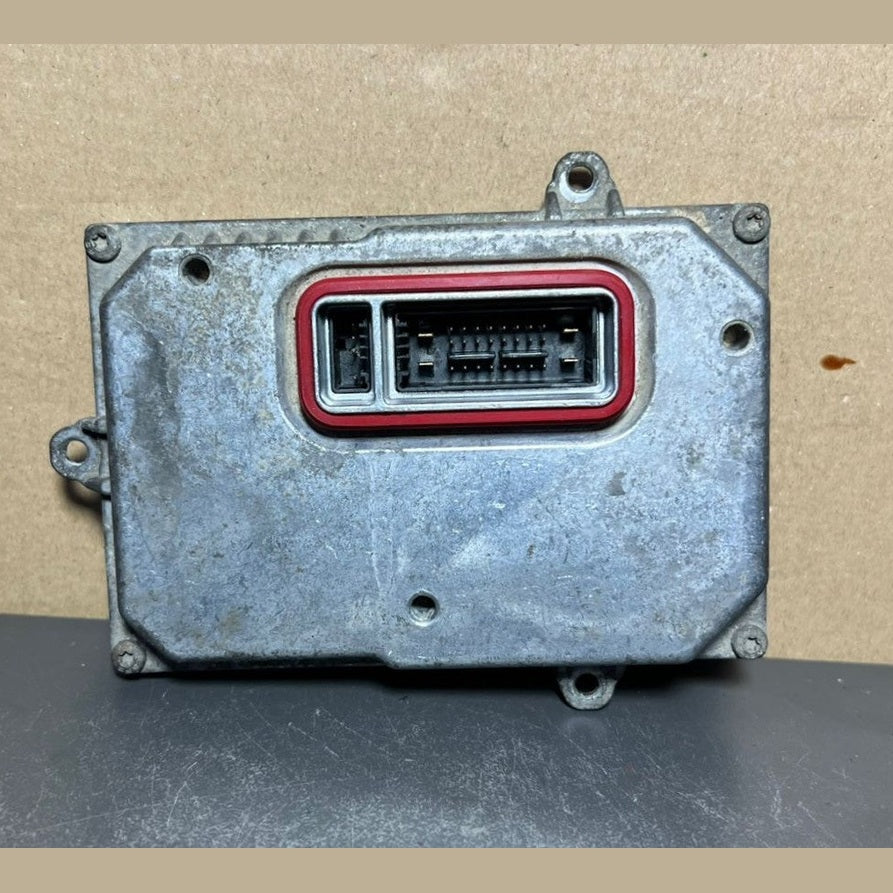 Mercedes Benz W221 Xenon Light Headlight Control Module Unit A216 8203585 OEM