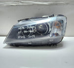 Bild in die Galerieansicht laden, 2011-2012 BMW X3 Headlight 7217295 X3 F25 OEM LEFT SIDE 