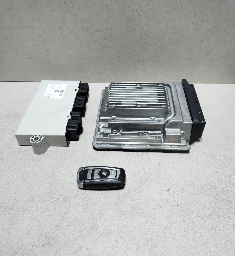 2007-2012 BMW F01 740i N54 RHD Engine Control Unit 7633038 ECU Set
