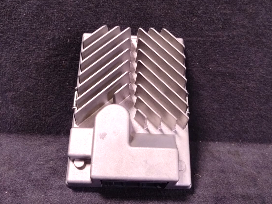 OEM  BMW 530I G30E XDRIVE  AUDIO SYSTEM AMPLIFIER MODULE UNIT 2622764