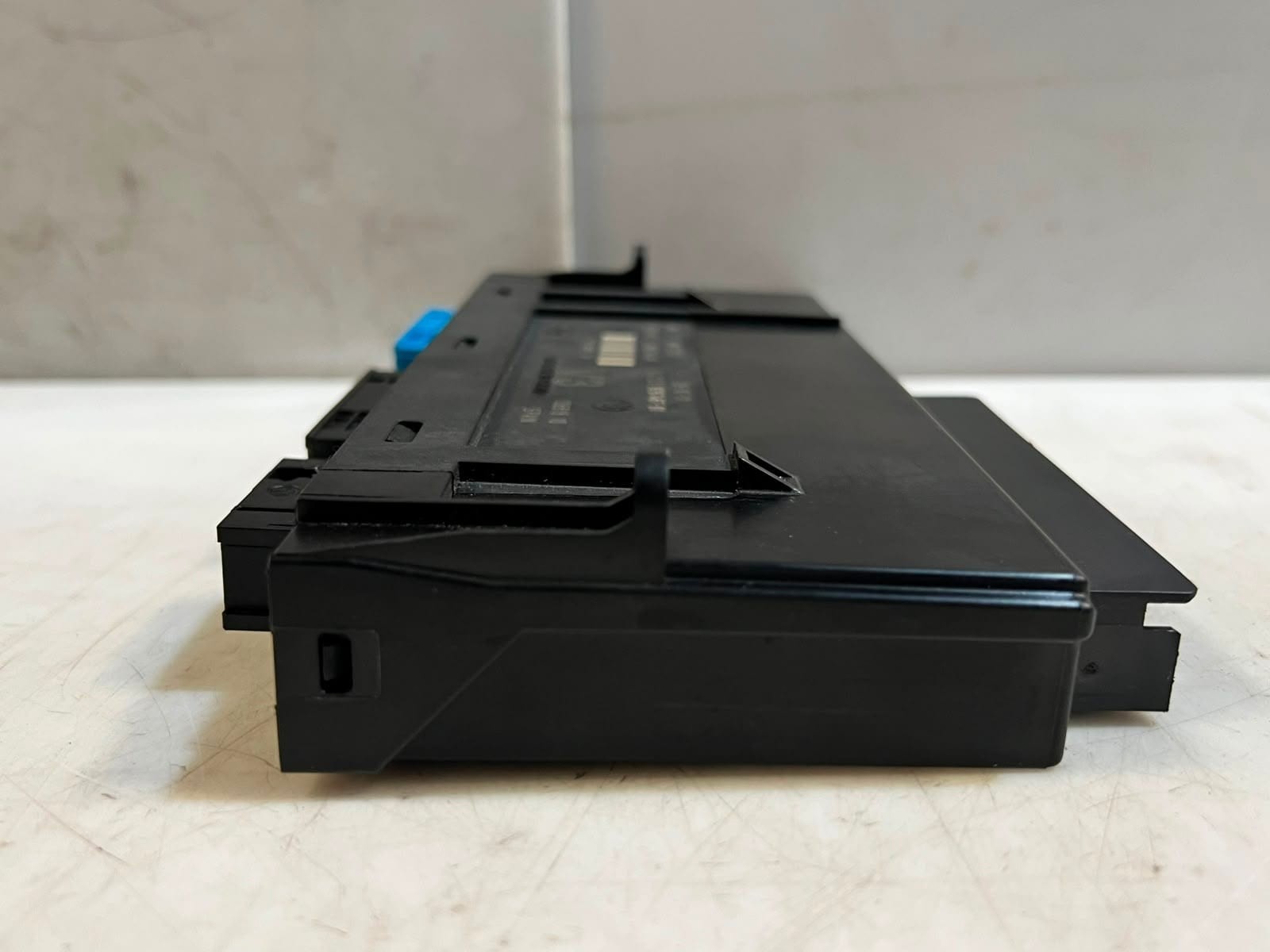 2012-2018 BMW 640i 5 Series F10 and F11 Fuse Junction Control Module 9267467