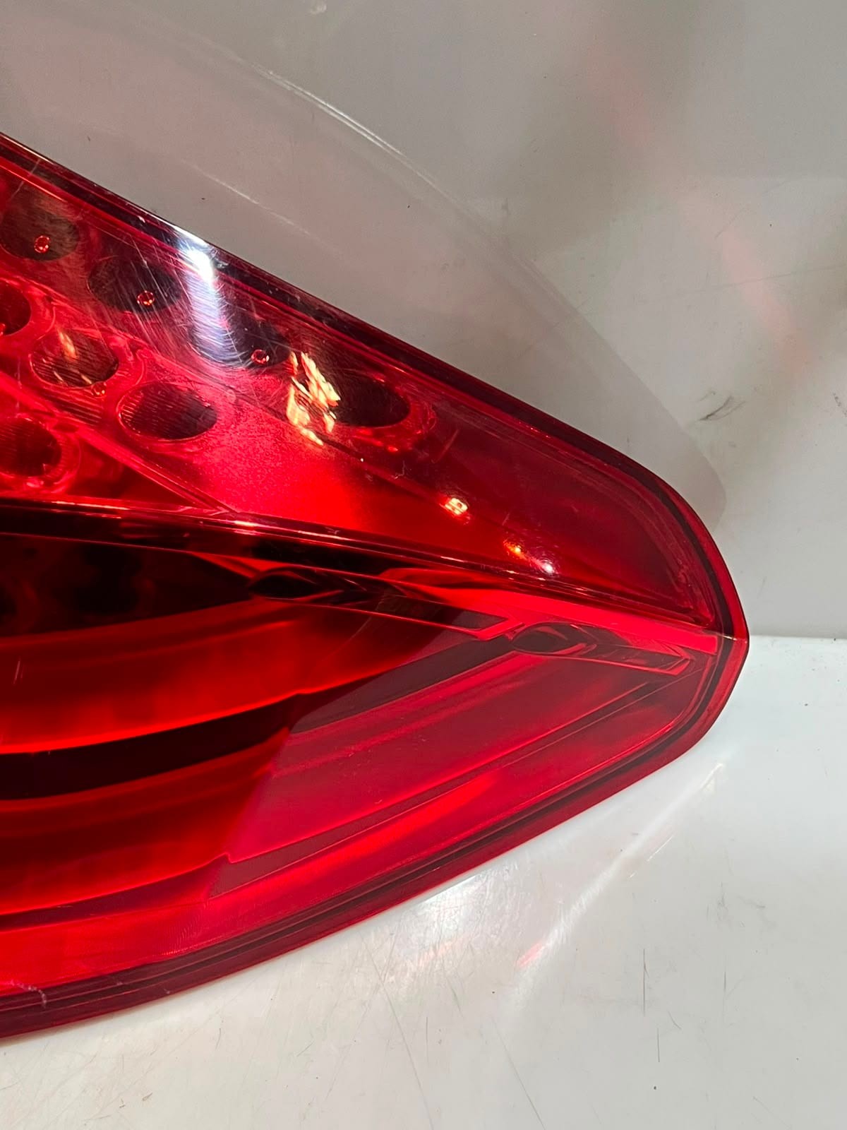 2008-2015 BMW F01 F02 F03 F04 7 Series Right Tail REAR Light 7182198 OEM