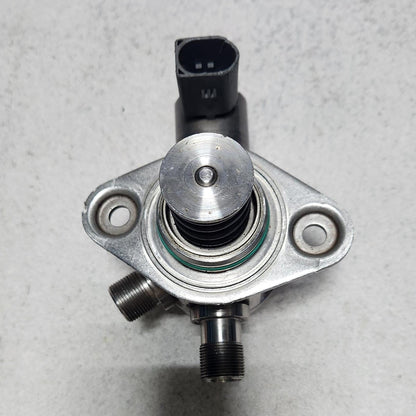 2012-2018 Mercedes-Benz CLS550 High Pressure Fuel Pump A2780701101