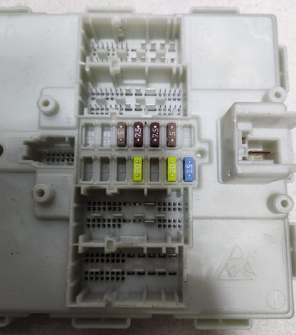 2016-2019 BMW 740i Body Domain Control Module 6820916 7 Series G11 G12
