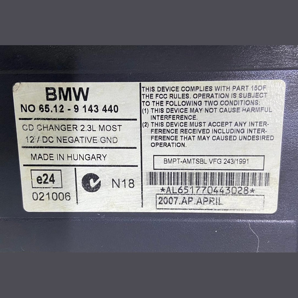 OEM BMW E65 E66 E67 7 SERIES CD CHANGER 9143440