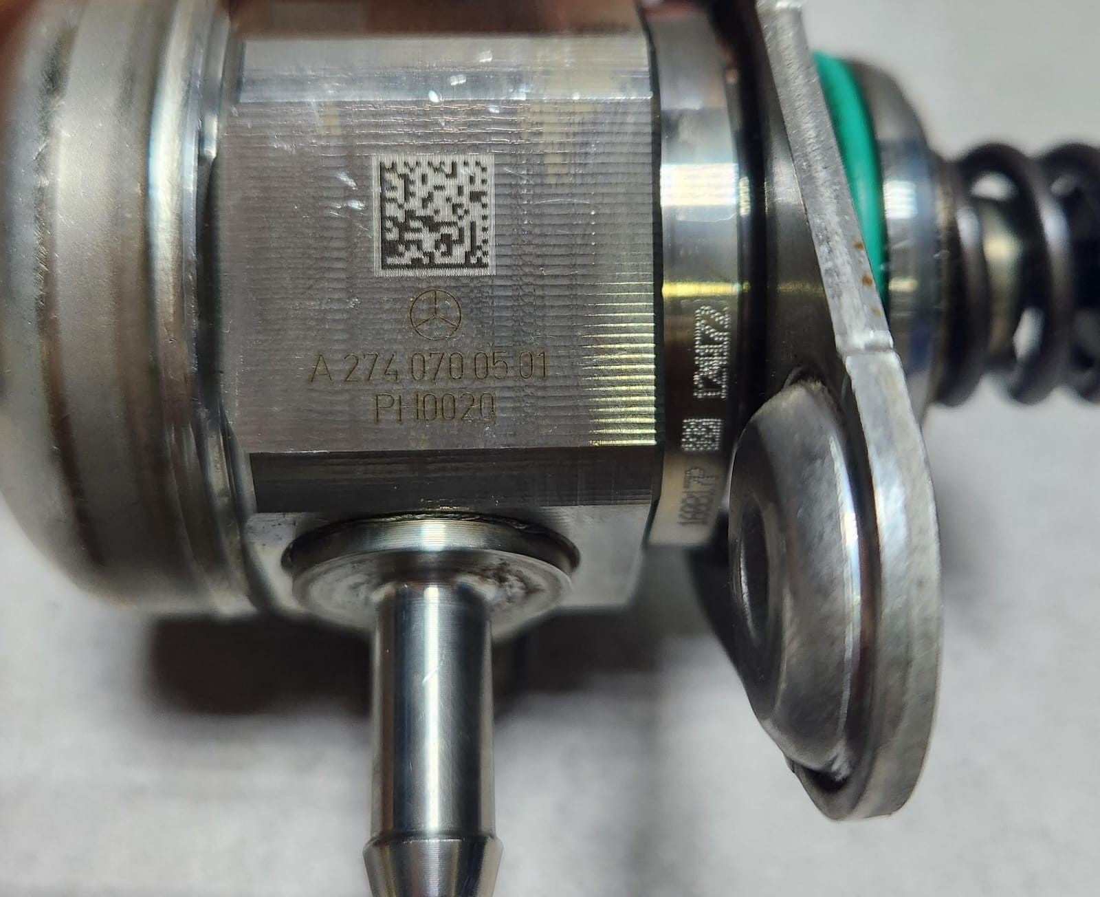Mercedes-BenzHigh Pressure Fuel Pump A2740700501 W204 W205 W212 W213 C207