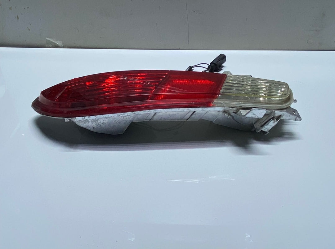 2006-2007 BMW 650i Rear Bumper Taillight 6911900 E63 E64