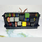 Bild in die Galerieansicht laden, 2011-2013 Mercedes-Benz CLS63 AMG Fuse Box A2129006112 W218 CLS63 AMG, E63 AMG