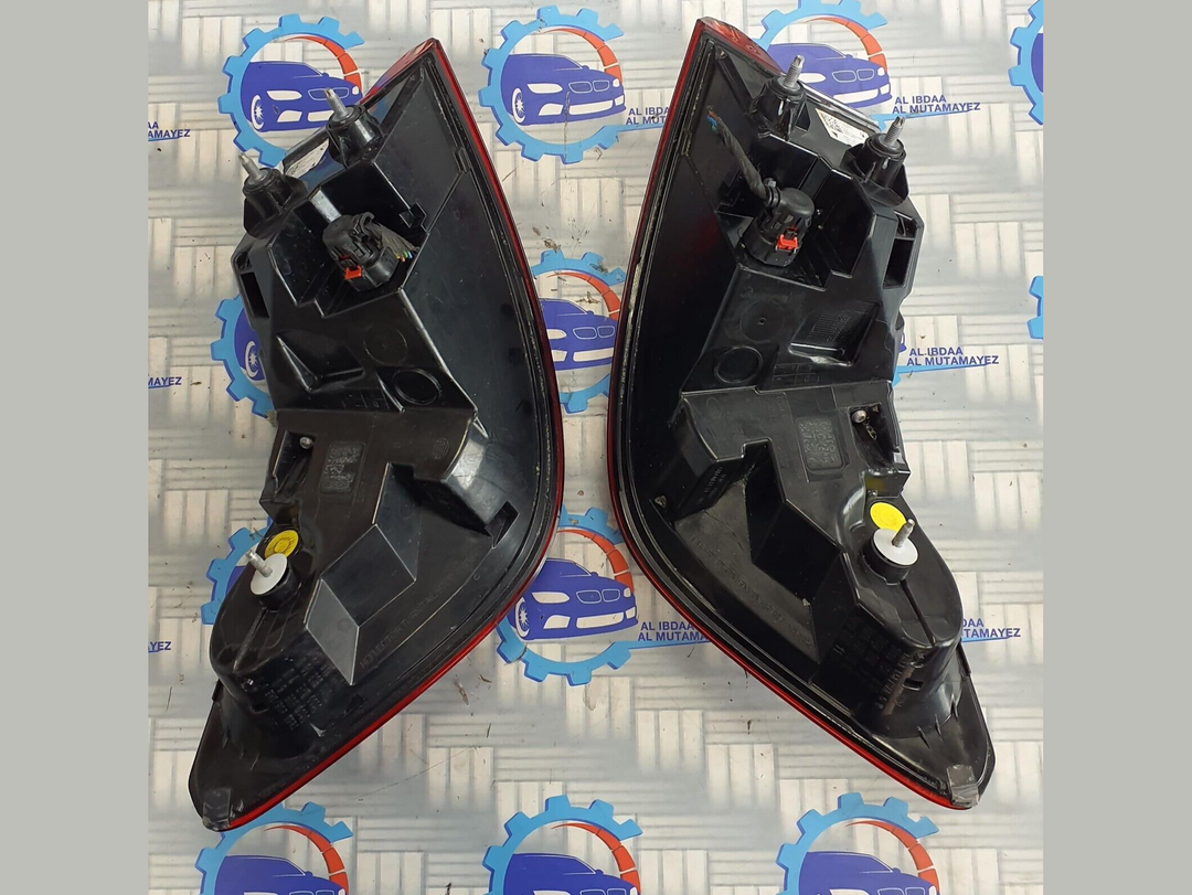 BMW 3 SERIES G20 LED REAR OFFSIDE  TAIL LIGHT SET 7420449/ 7420450