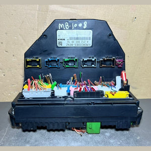 10-16 Mercedes-Benz W212 W204 Front SAM Module Relay Fuse Box A212 9003814 OEM