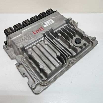 2018 BMW X3 G01 X4 G02 Engine Control Unit DDE Bosch 8599197 OEM