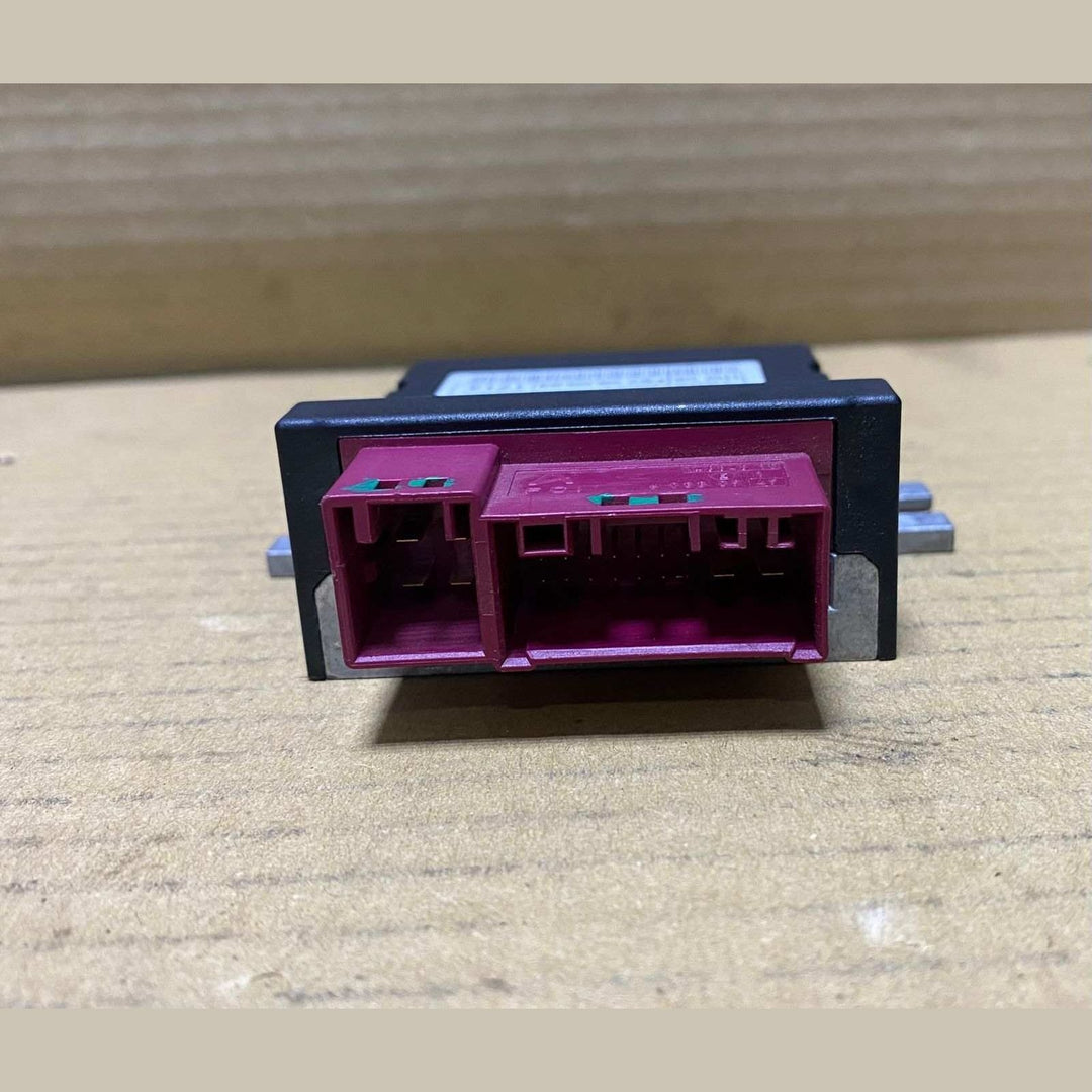 2014-2015 BMW 328d Fuel Pump Control Module 7301554 328i, 335i, 328d, and 640i G