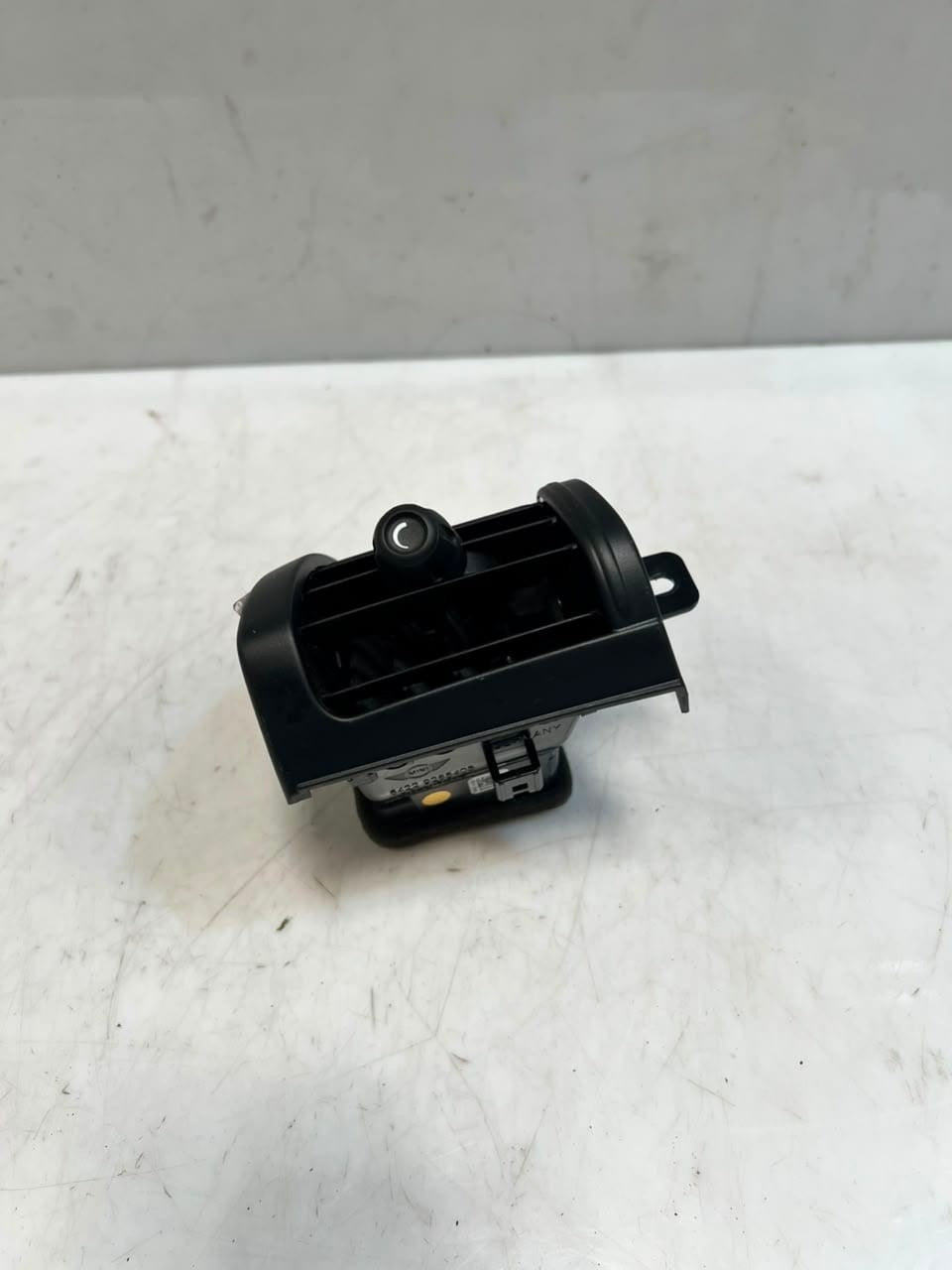 2015 Mini Cooper F55 F56 F57 Dashboard Air Vent BLOWER 9265405 OEM