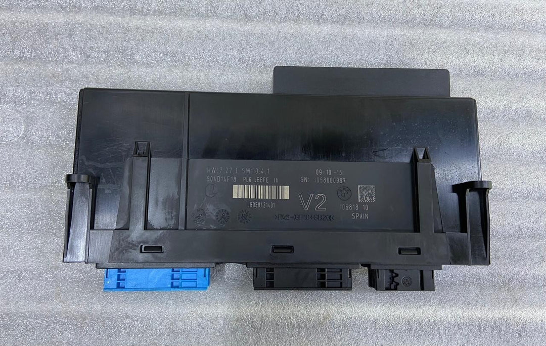 OEM BMW 5 SERIES F10 COMFORT MODULE JUNCTION BOX V2 UNIT 504D14F21