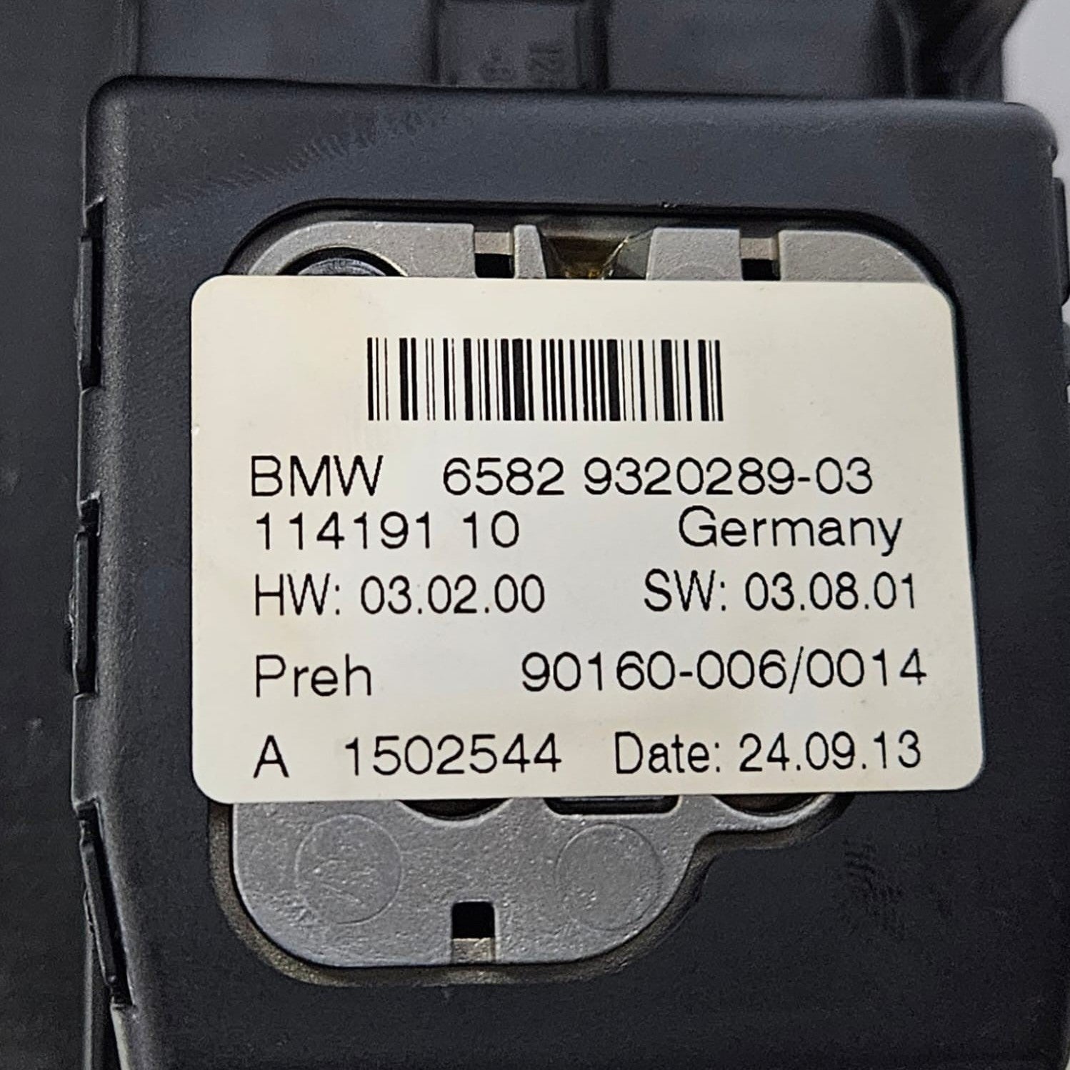 BMW F02 F03 F04 Gear Shifter Trim Plastic Mouse and cup holder 9113863 9320289