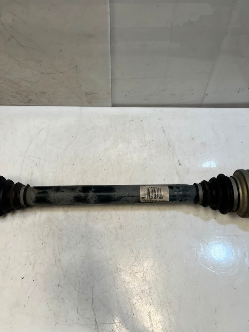 2009-2015 BMW 7 Series F02 F03 F04 F06 F12 750i Rear Left Axle Shaft 7566087