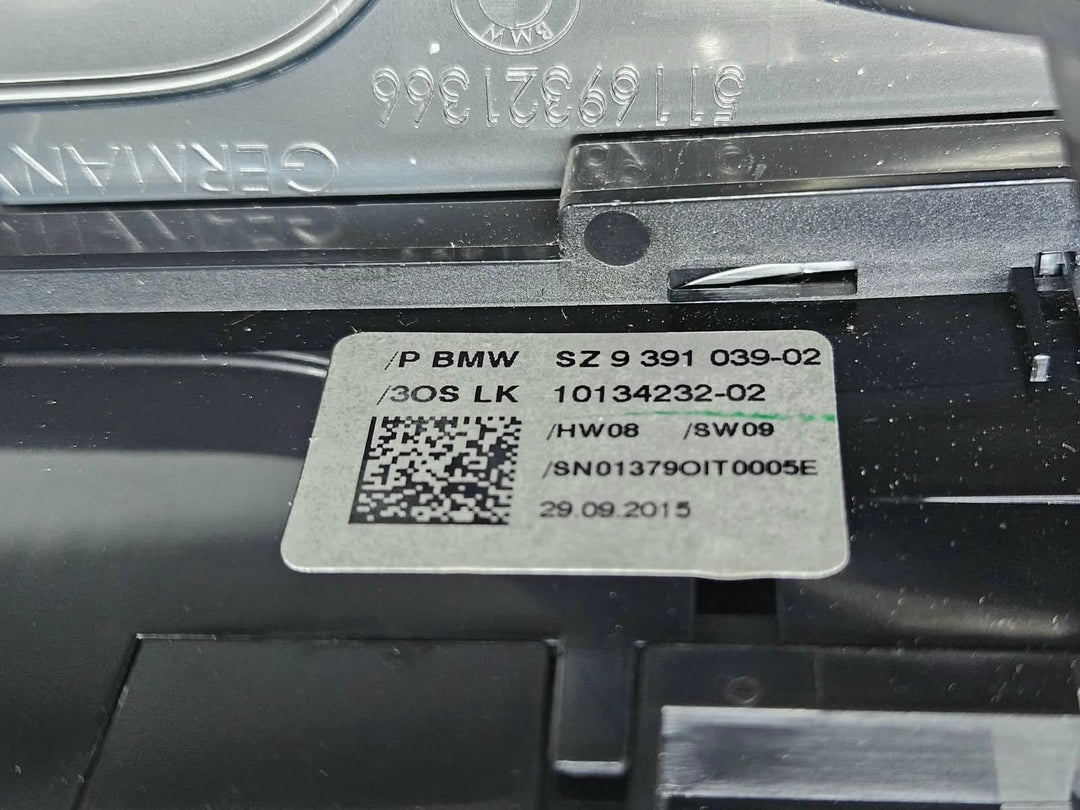 9352292-2015-2019 BMW 750i G11 G12 RHD Center Console Trim idrive & Switches OEM