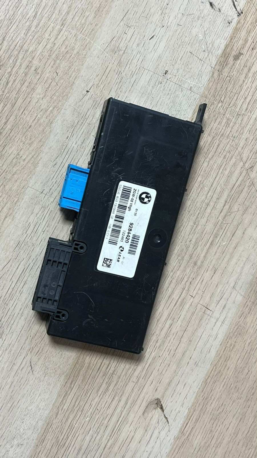 2011-16 BMW 528i Central Gateway Module 9284420 F10, F11, F12, F13, F06, and F01