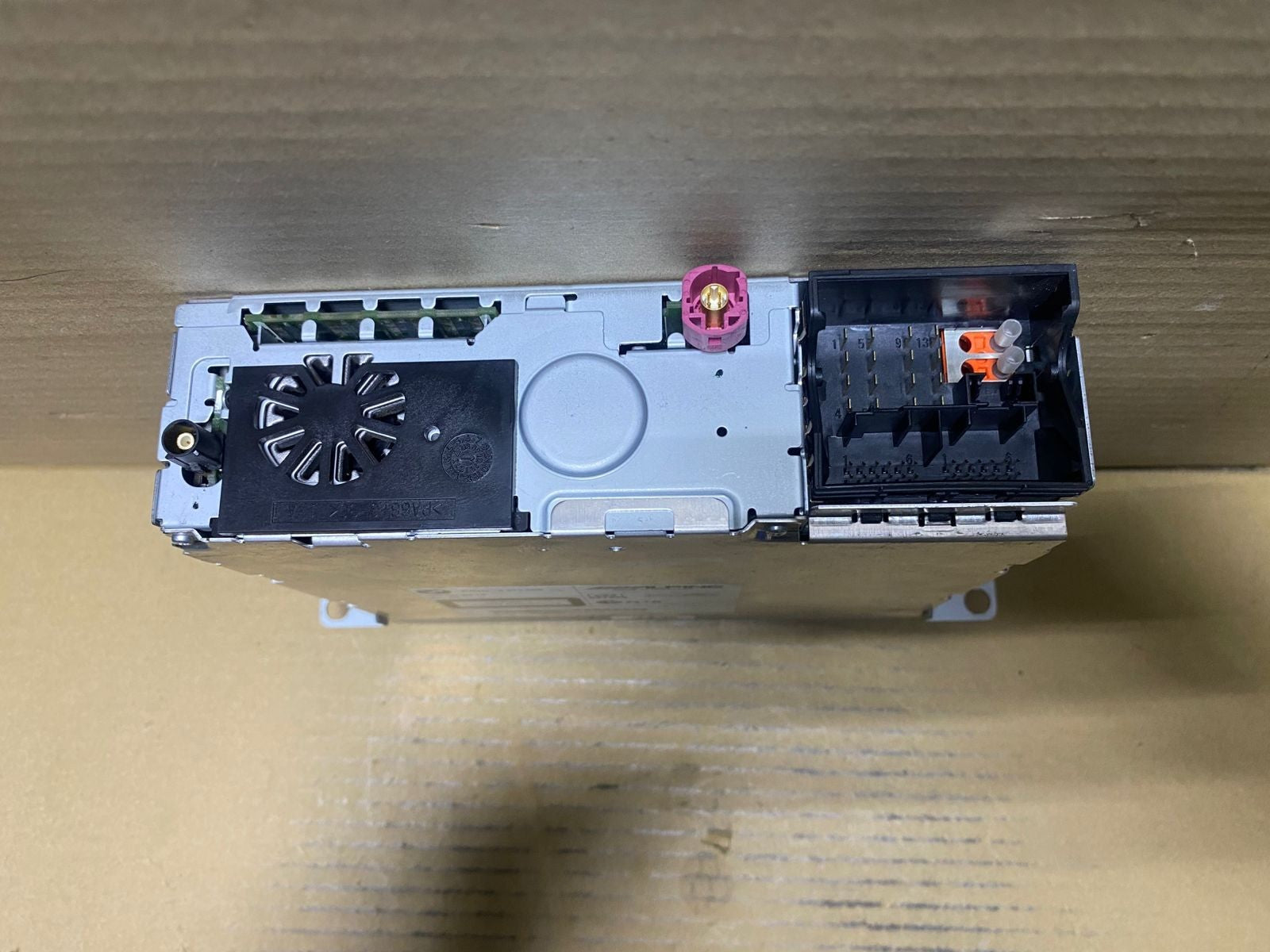 BMW Radio Cd Player Head Unit 9272002 F10 F11 and 6 Series F12