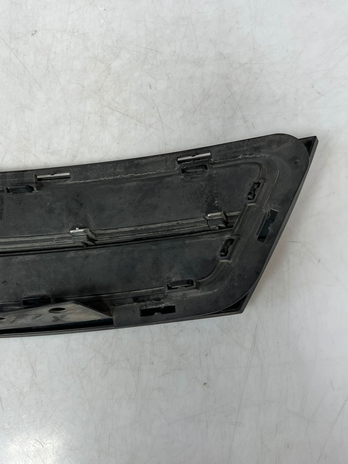 2009-2016 BMW Z4 E89 FRONT RIGHT SIDE Bumper Grille Trim Cover Panel 7203800 OEM