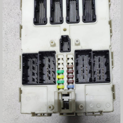 2012-2016 BMW 3 Series 320i 328i Front Body Control Module BCM 9303543