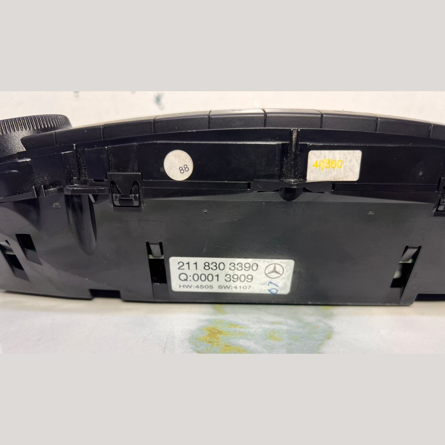 Mercedes-Benz W211 E-Class Heater Control Panel Unit 211 830 3390