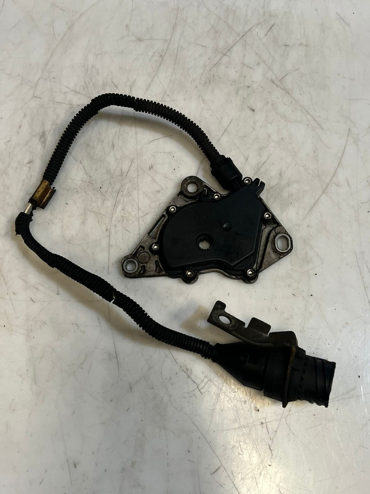 2001-03 BMW E46 E39 M54 5HP19 Automatic Transmission Position Switch 0501317781