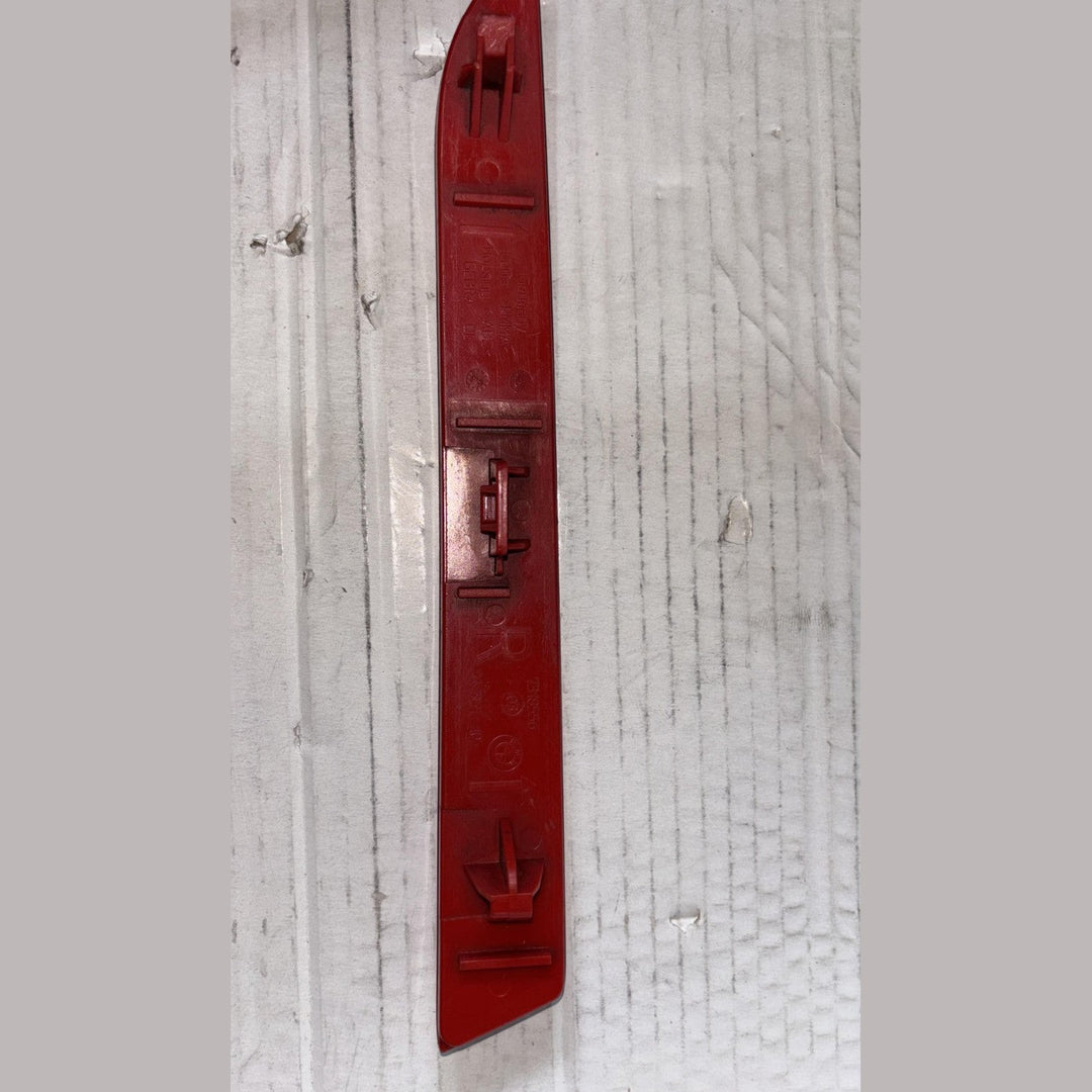 BMW F10 LCI REAR BUMPER REFLECTORS LEFT RIGHT 7318555 7318556 SET