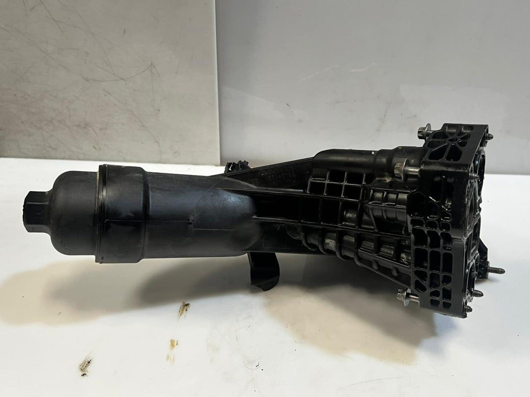 2018-2023 BMW 330i G20 G21 Oil Filter Housing HEAT EXCHANGER 72435982 8580414