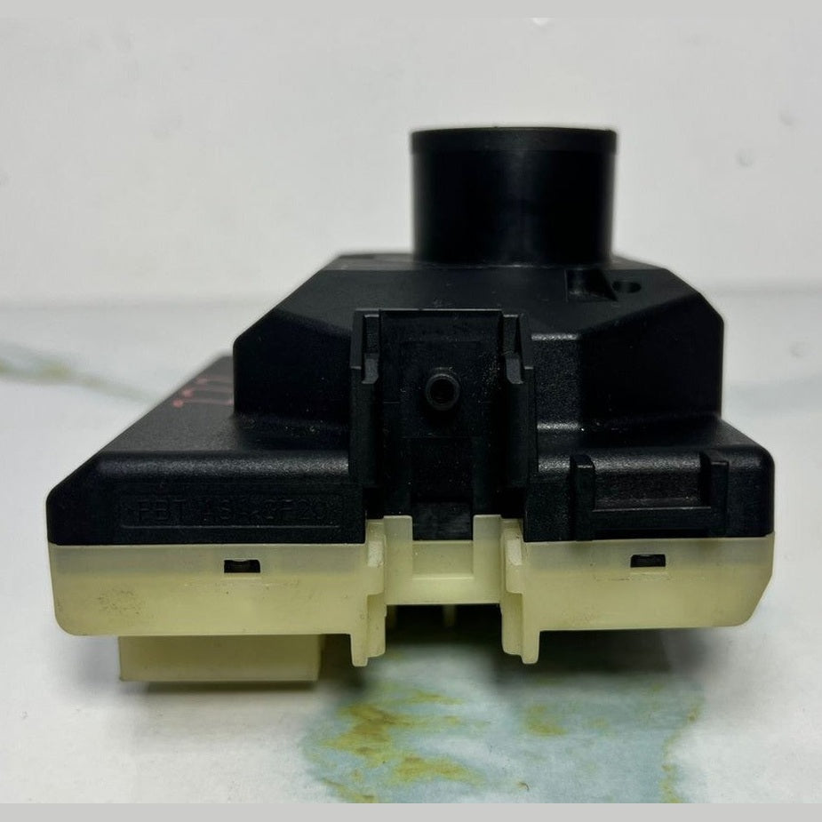 14-18 Mercedes W222 S65 AMG S600 C300 Ignition Switch Module A222 9003409 OEM