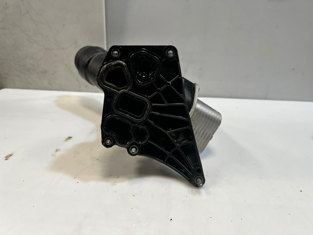 2018-2023 BMW 330i G20 G21 Oil Filter Housing HEAT EXCHANGER 72435982 8580414