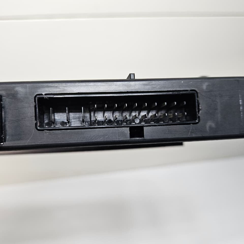 BMW E90 E91 Body Control Module 9229878 OEM