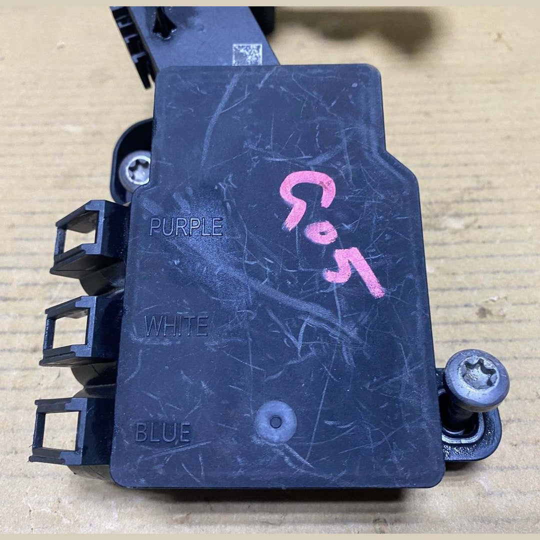 BMW Power Distribution Module 6841554  X5 G05, X6 G06, and X7 G07