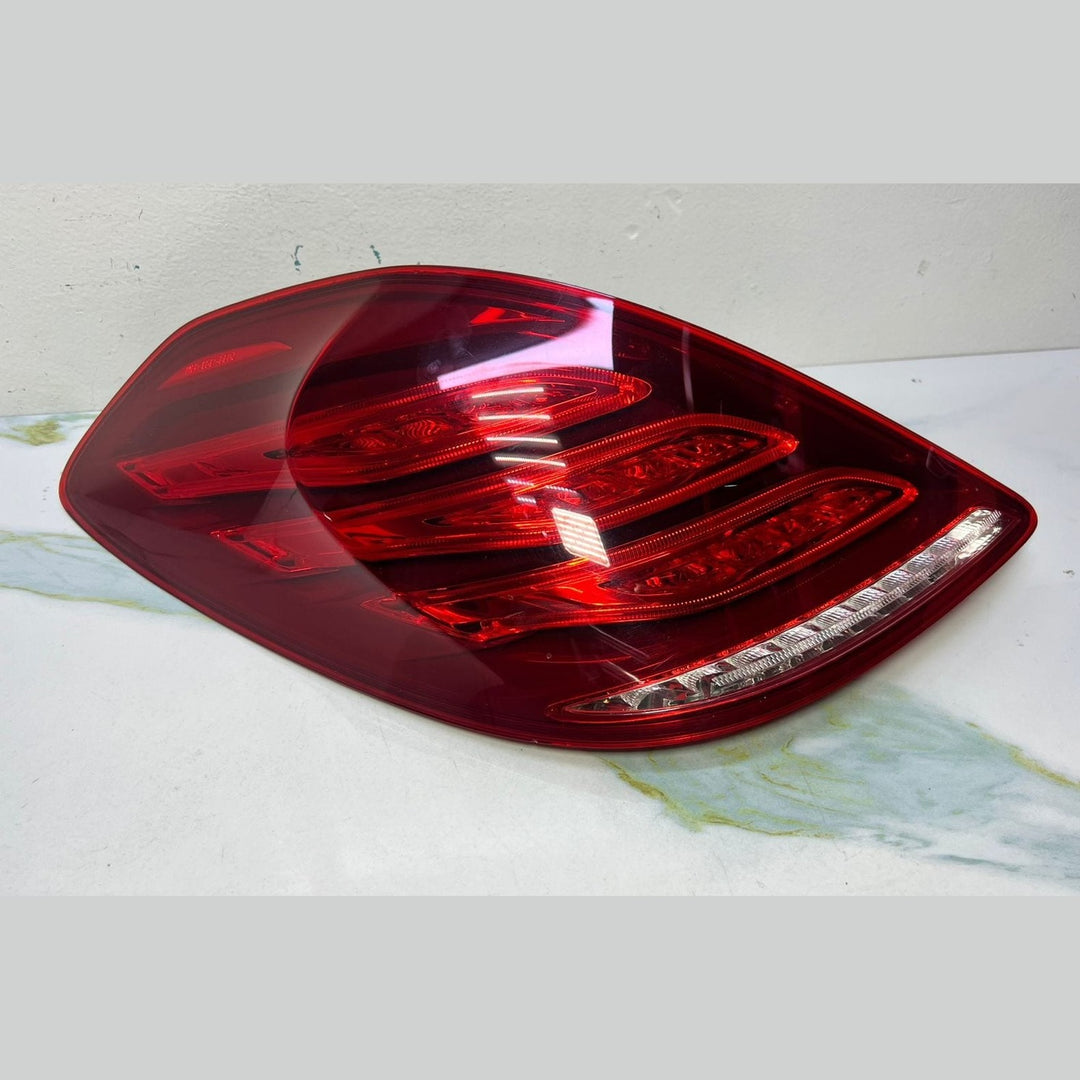 214-2018 Mercedes-Benz Left Rear Tail Light A2229065401 S-Class W222