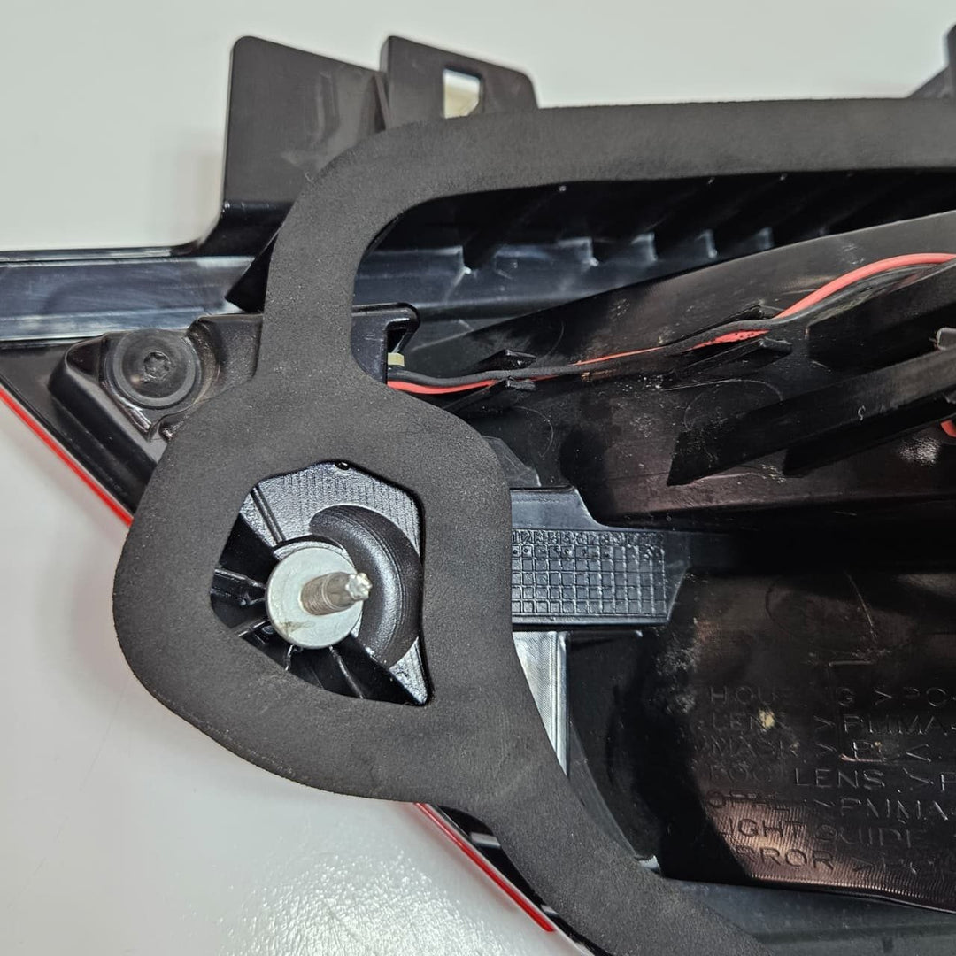 2018-2020 BMW X2 F39 Tail Light Left Side F03689100 USED