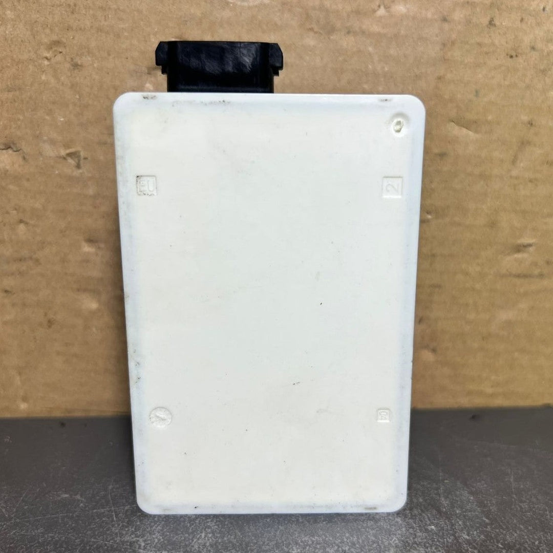 Mercedes W205 Bumper Blind Spot Radar Distance Sensor Module A000 9052504 OEM