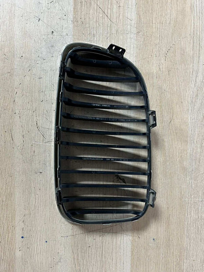 BMW 1 Series E81 E82 E87 LCI E88 Grille Chrome Frame Right O/S 7166440