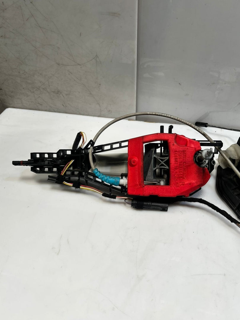 BMW 1 3 5 Series E60 E61 F20 F30 Door Lock Actuator Front Right 7229462 OEM