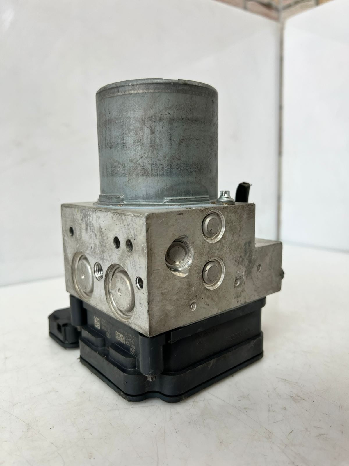 BMW F07 F11 F10 F Series Abs DSC CONTROL UNIT Pump 6860164 34516860164 OEM