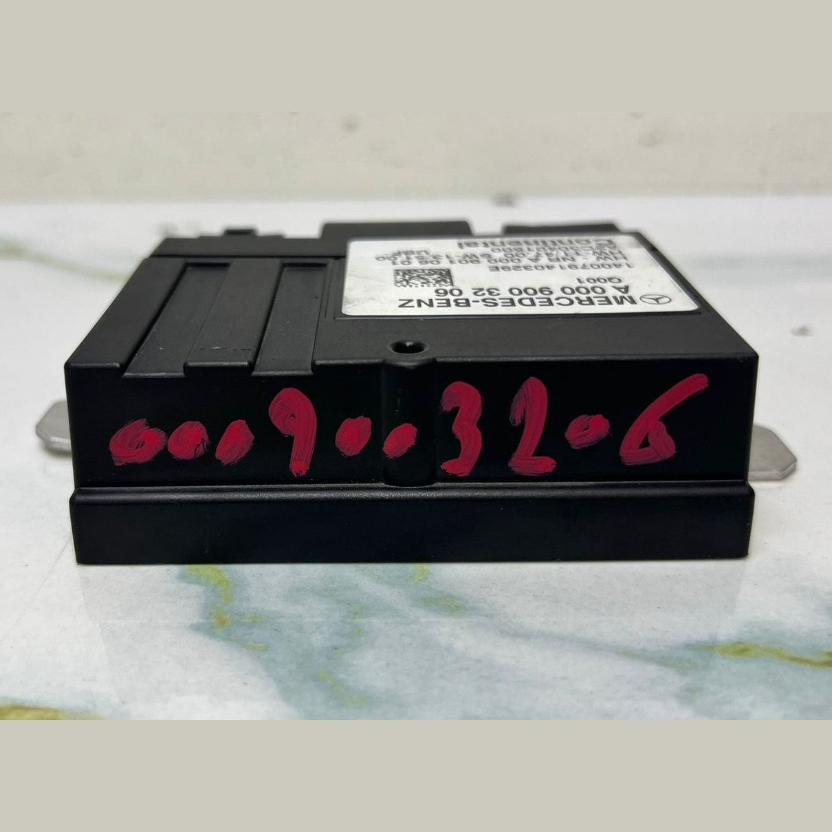 2015 Mercedes-Benz C400 Fuel Pump Control Module A 000 900 32 06 S-Class W222 C-